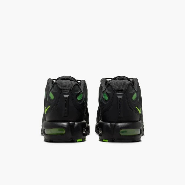 Nike Air Max Plus Drift ''Black green strike''